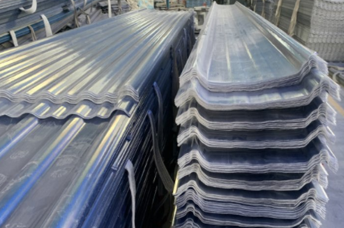 Construction and installation methods and precautions for FRP daylighting tiles